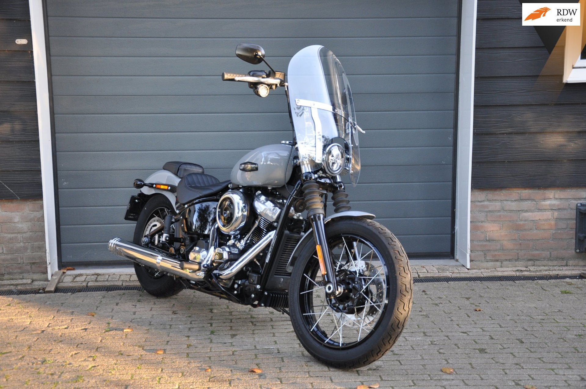 Harley Davidson FXBBS Softail Street Bob 117 1700 km , 5HD J, Chopper, ABS, Meer dan 35 kW, 1923 cc