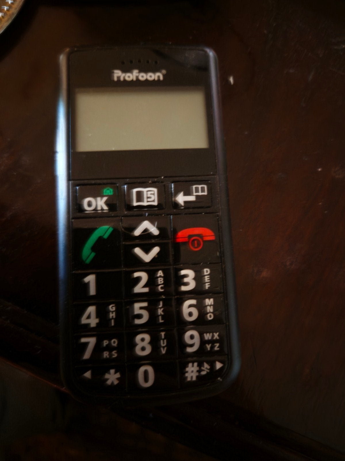 Profoon Seniorentelefoon met SOS-knop, Gebruikt, Geen camera, Ophalen of Verzenden, Klassiek of Candybar