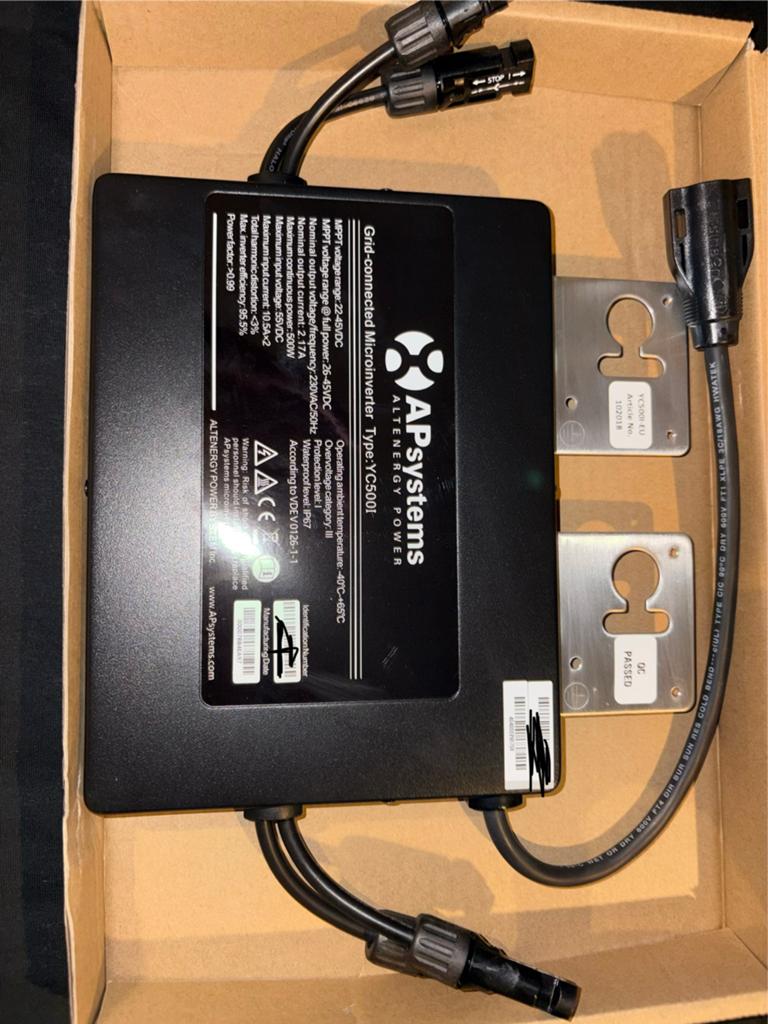 APsystems YC500 Micro Omvormer - Nieuw in doos, Ophalen of Verzenden, Nieuw, Overige typen, 200 wattpiek of meer