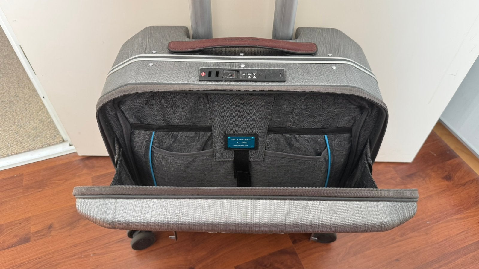 Piquadro laptop trolley – harde schaal – USB & TSA‑slot, Hard kunststof, Slot, Minder dan 50 cm, Ophalen of Verzenden