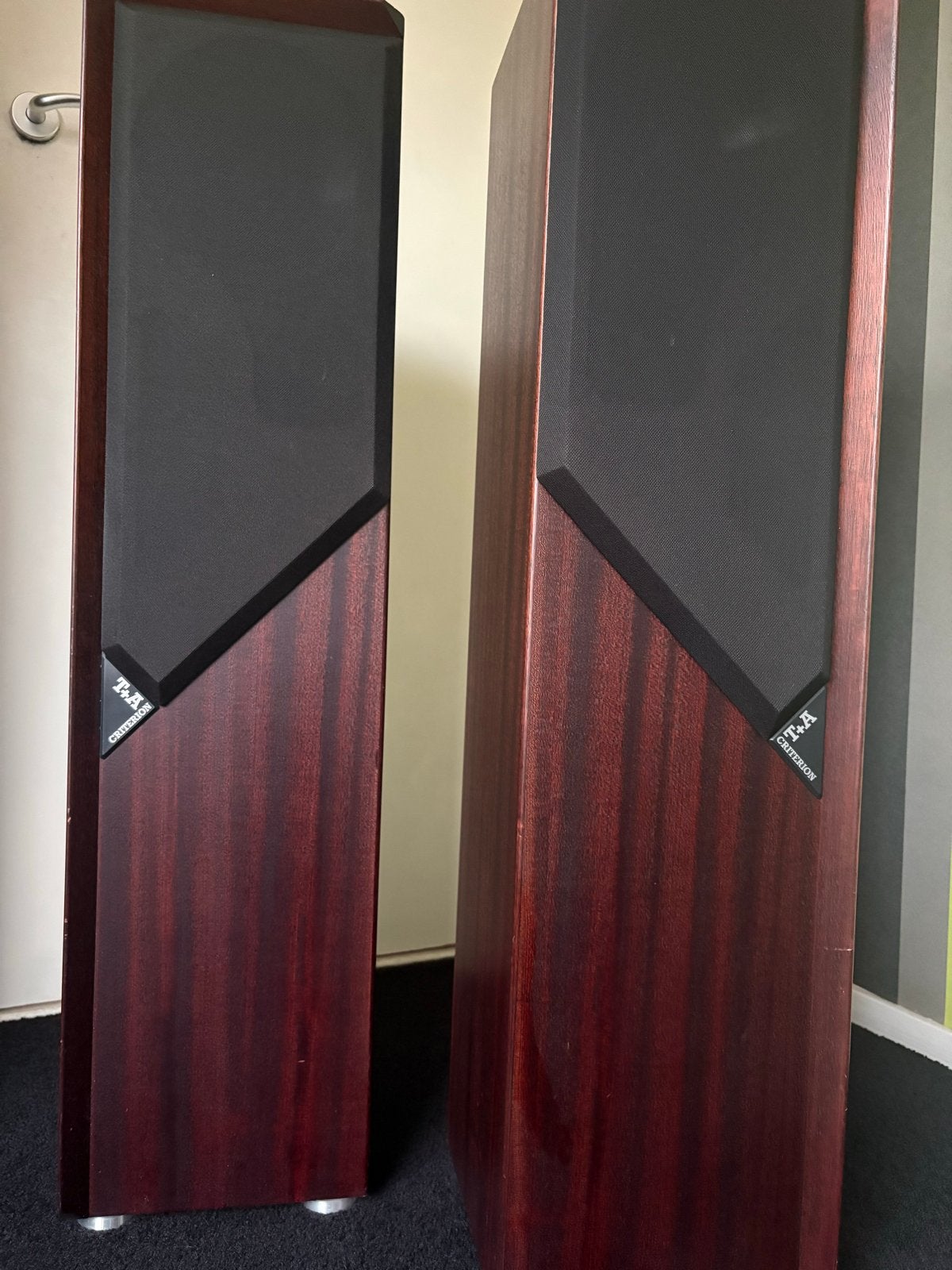 T+A Criterion T70 High-end Vintage Luidsprekers - Matching N, Vloerstaande luidspreker, Zo goed als nieuw, 60 tot 120 watt, Ophalen