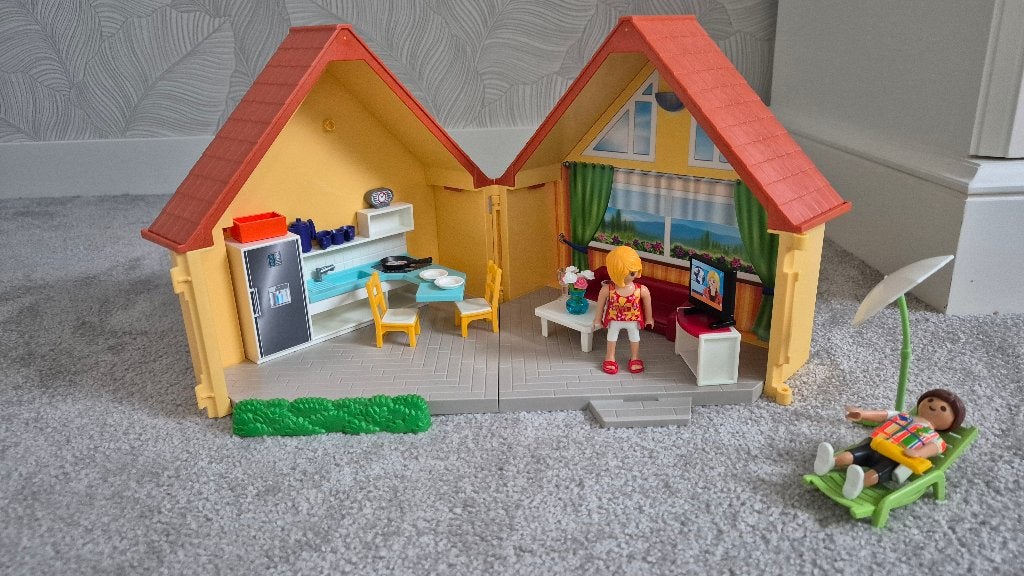 Playmobil 6020 Zomerhuisje, Ophalen of Verzenden, Zo goed als nieuw