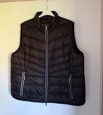 Mooie Bodywarmer van Betty Barclay nog nieuw !, Ophalen of Verzenden, Nieuw, Maat 46/48 (XL) of groter, Zwart