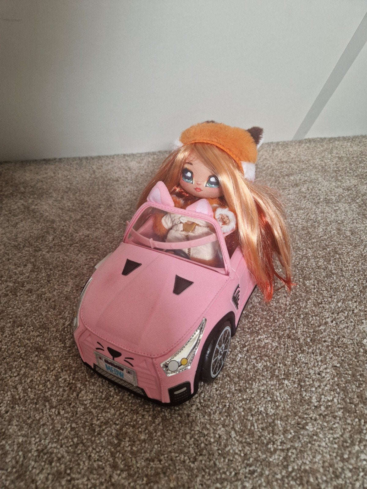 Na Na Na Surprise Auto en Pop - Compleet en in Goede Staat, Ophalen of Verzenden, Zo goed als nieuw