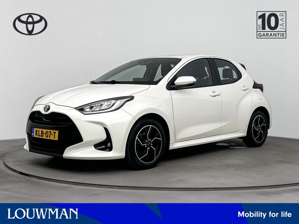 Toyota Yaris 1.5 Hybrid Dynamic | Stoelverwarming | LED Verl, 12 maanden, Gebruikt, Euro 6, Wit