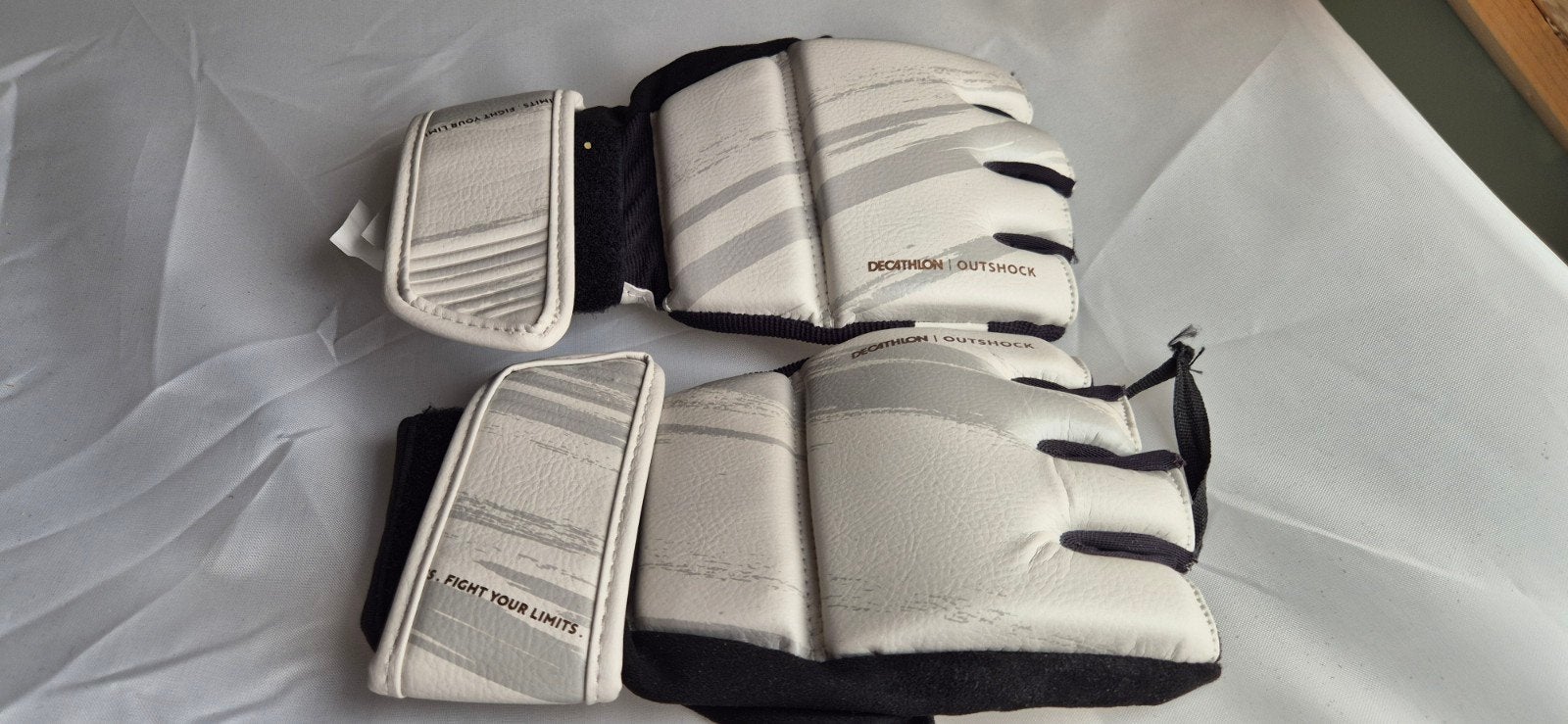 Handschoenen voor vechtsport, Sport en Fitness, Vechtsporten en Zelfverdediging, Ophalen of Verzenden, Zo goed als nieuw, Overige