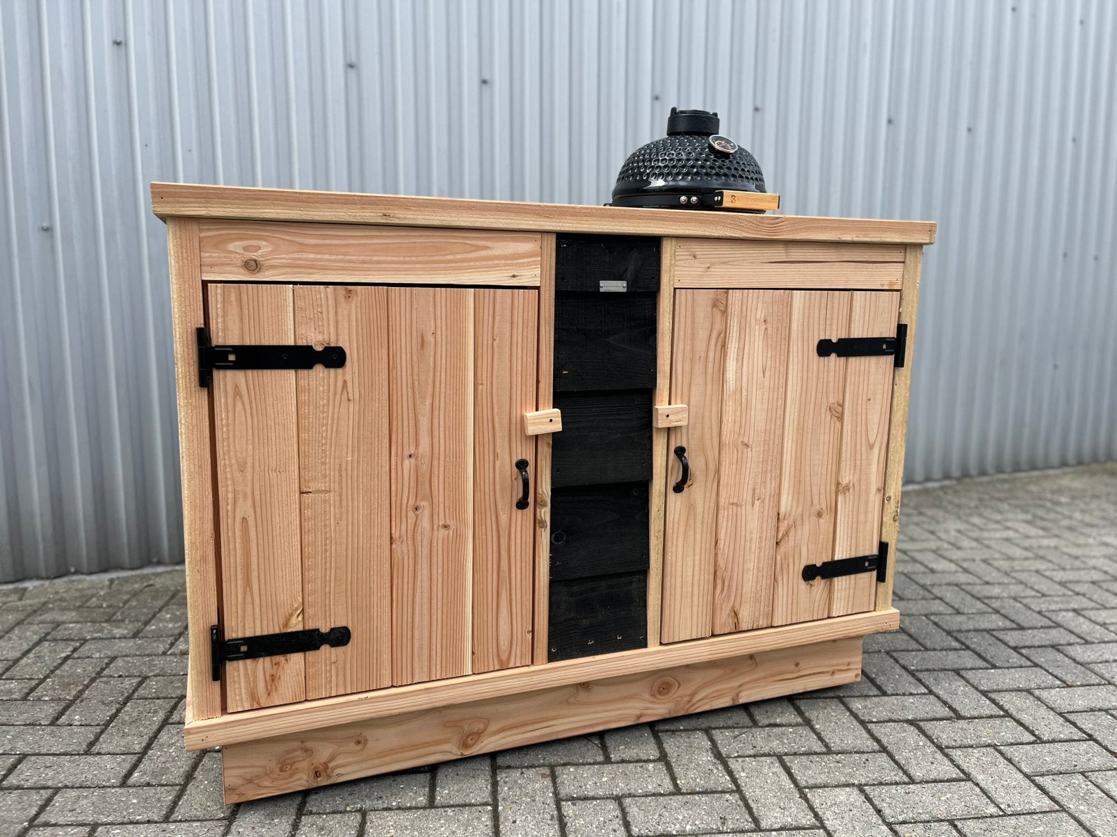 Douglas buitenkeuken incl kamado, Tuin en Terras, Buitenkeukens, Ophalen, Zo goed als nieuw, Houtskool