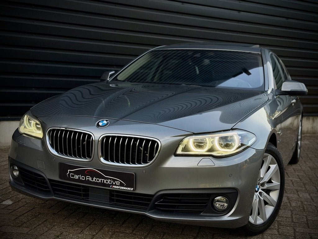 BMW 5 Serie 535xi SOFTCLOSE|DAK|HUD|360|MASSAGE|ACC|BLINDSPO, Auto's, BMW, Gebruikt, Lichtsensor, 2000 kg, Leder