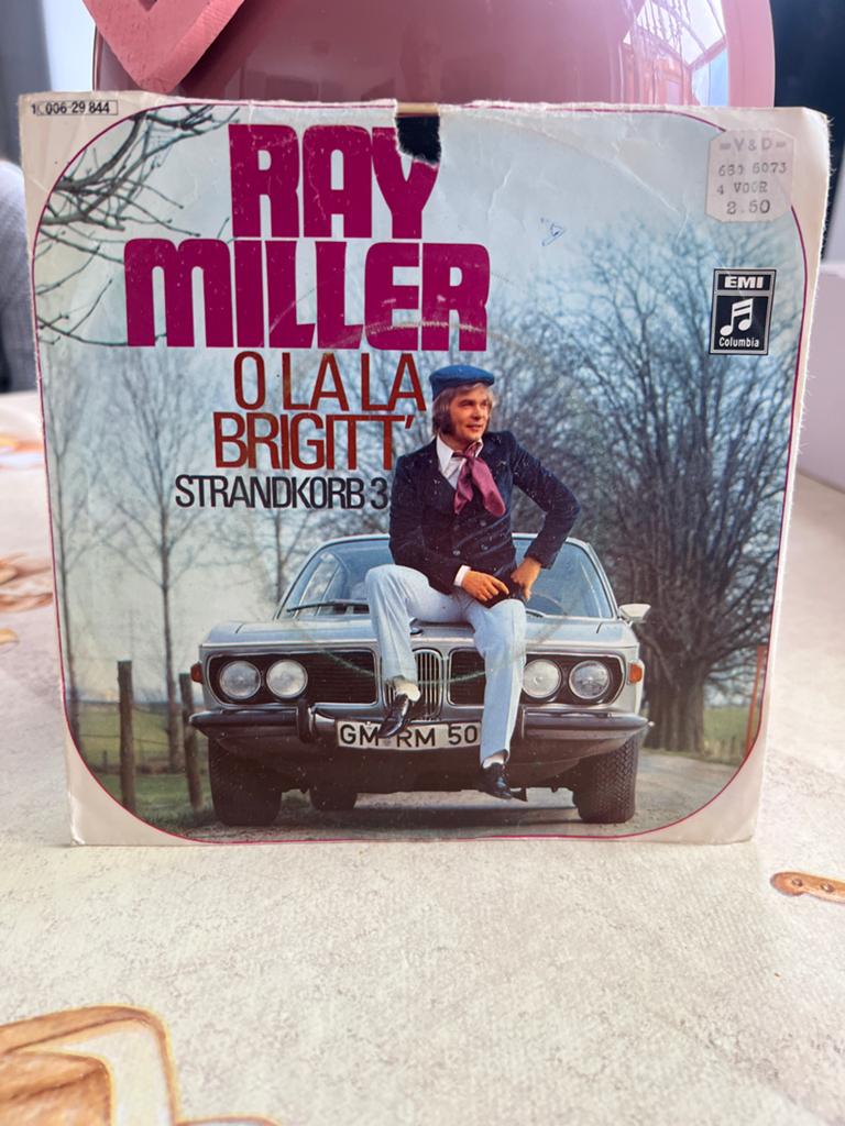 Ray Miller - O La La Brigitt' / Strandkorb 3 Single (1970s), Ophalen of Verzenden, Zo goed als nieuw