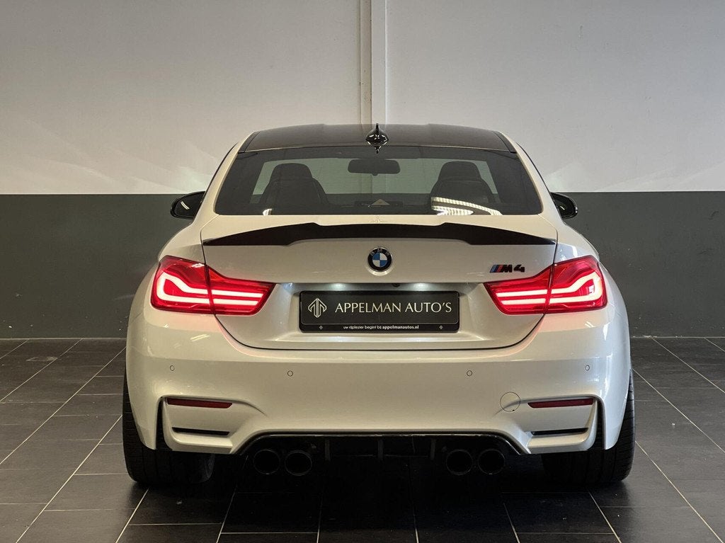 BMW 4-serie Coupé M4|Milltek|360Camera|Carbon|Memory|HUD|, Automaat, 431 pk, Zwart, 4-Serie