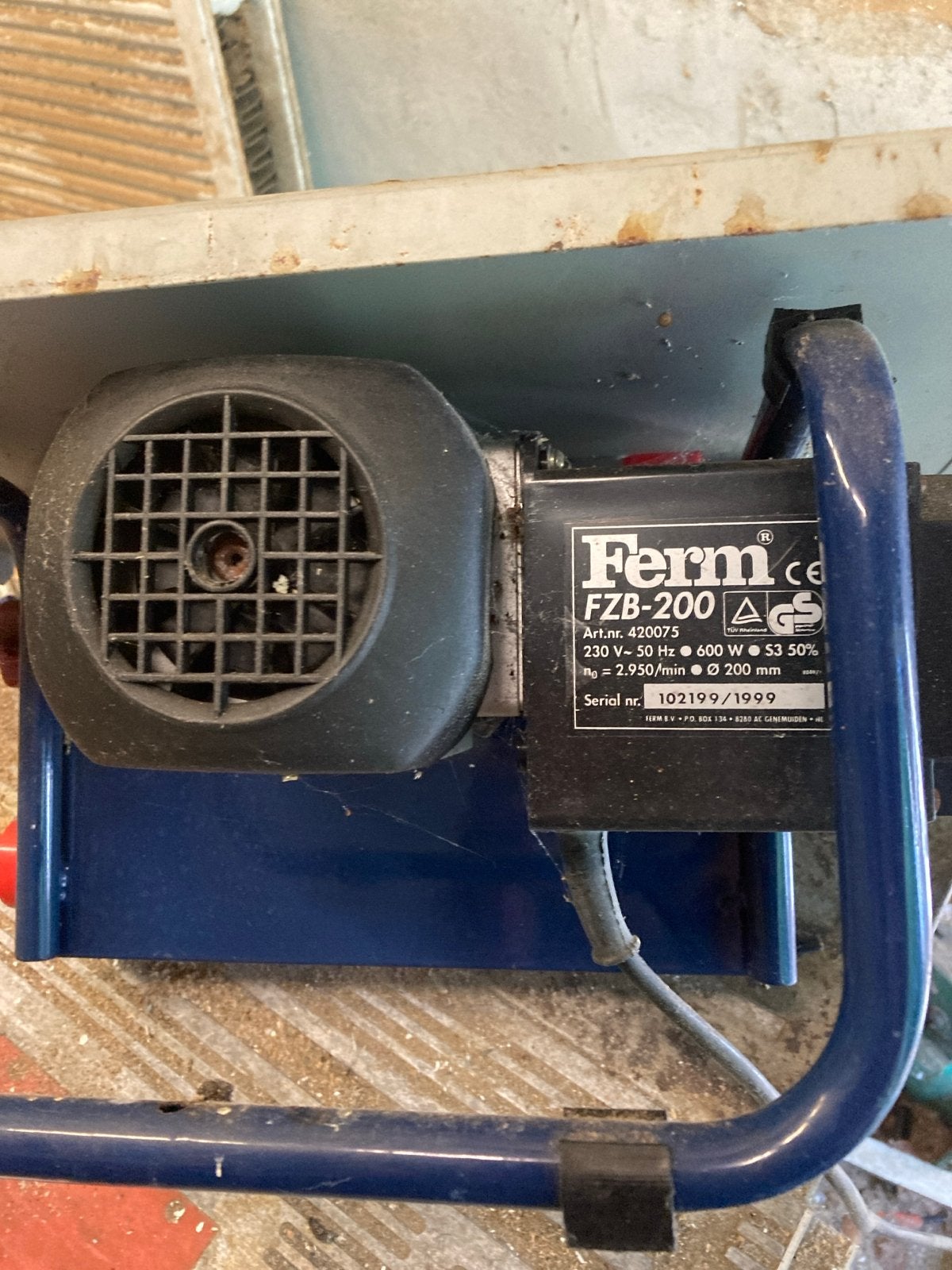 Ferm Tafelzaag FZB-200 - 600W Cirkelzaag, Doe-het-zelf en Verbouw, Ophalen of Verzenden, Zo goed als nieuw