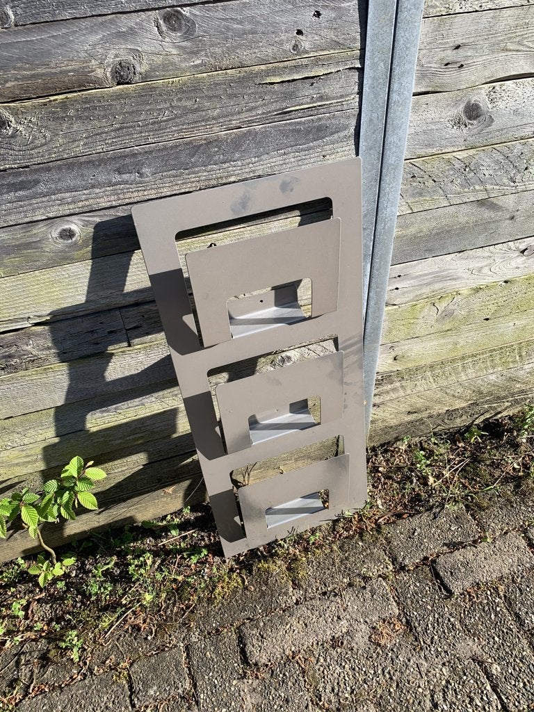 Mooie metalen lectuurbak, Ophalen, Zo goed als nieuw