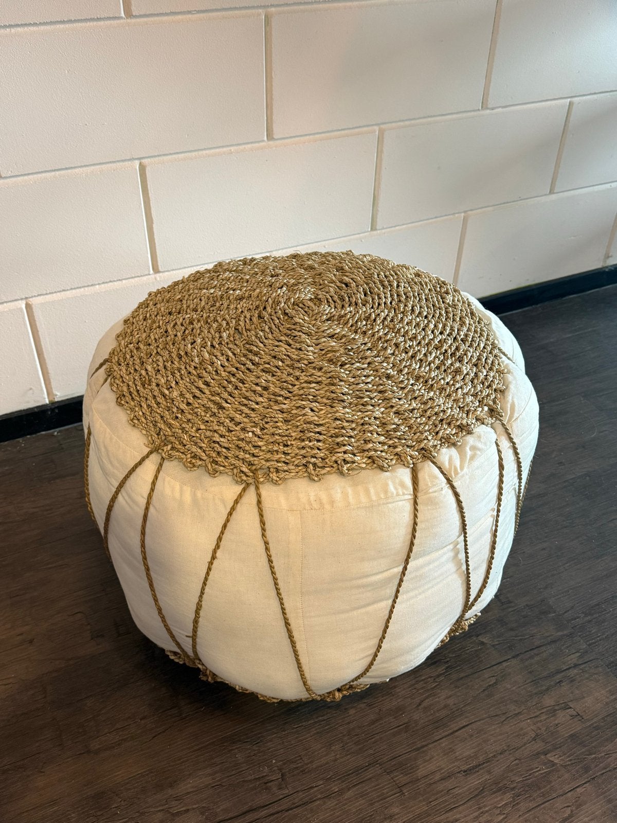 Boho poef handgemaakt op Bali, Beige, Boho, Ophalen of Verzenden, Zo goed als nieuw