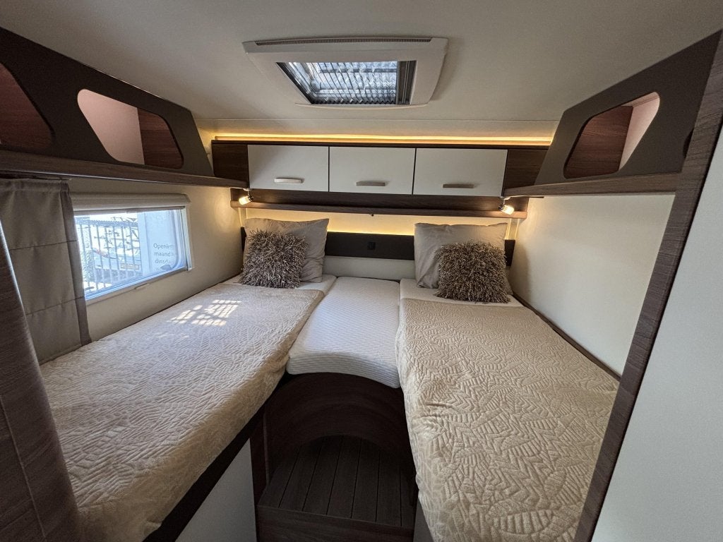 Caravans And Camping Knaus