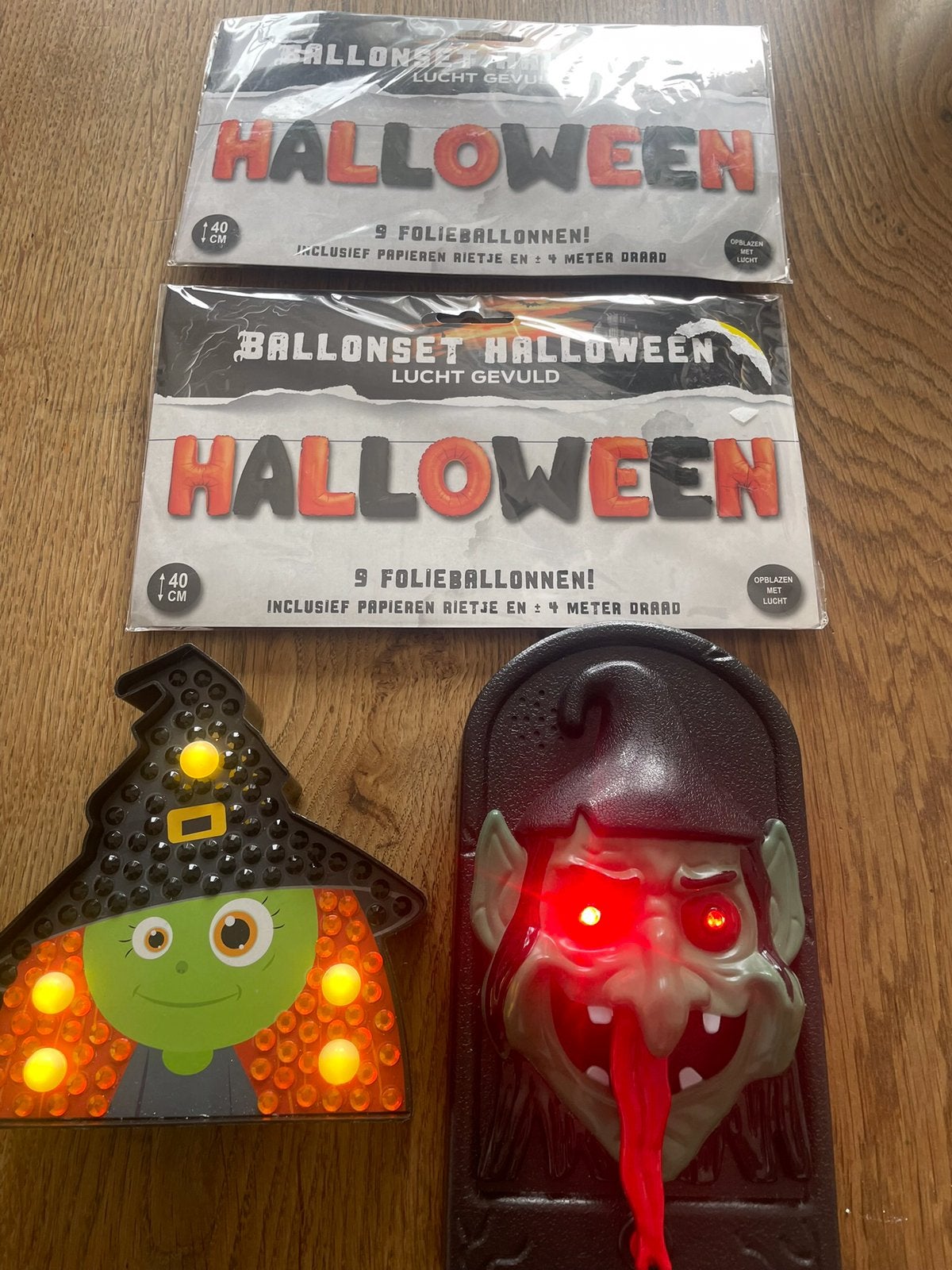 Halloween Versiering/2 x Nieuwe Ballonnen -2 Items met licht, Ophalen, Zo goed als nieuw, Feestartikel, Halloween of Griezel
