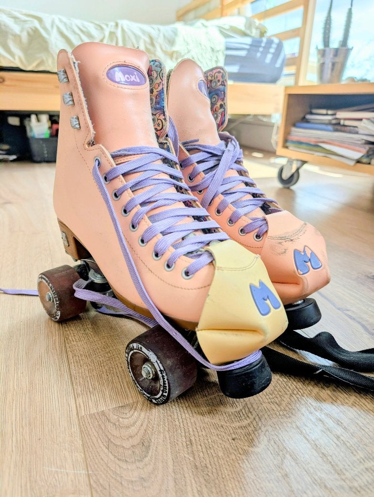Moxie Beach Bunny Rolschaatsen, Sport en Fitness, Skeelers, Overige merken, Gebruikt, Ophalen of Verzenden, Inline skates 4 wielen