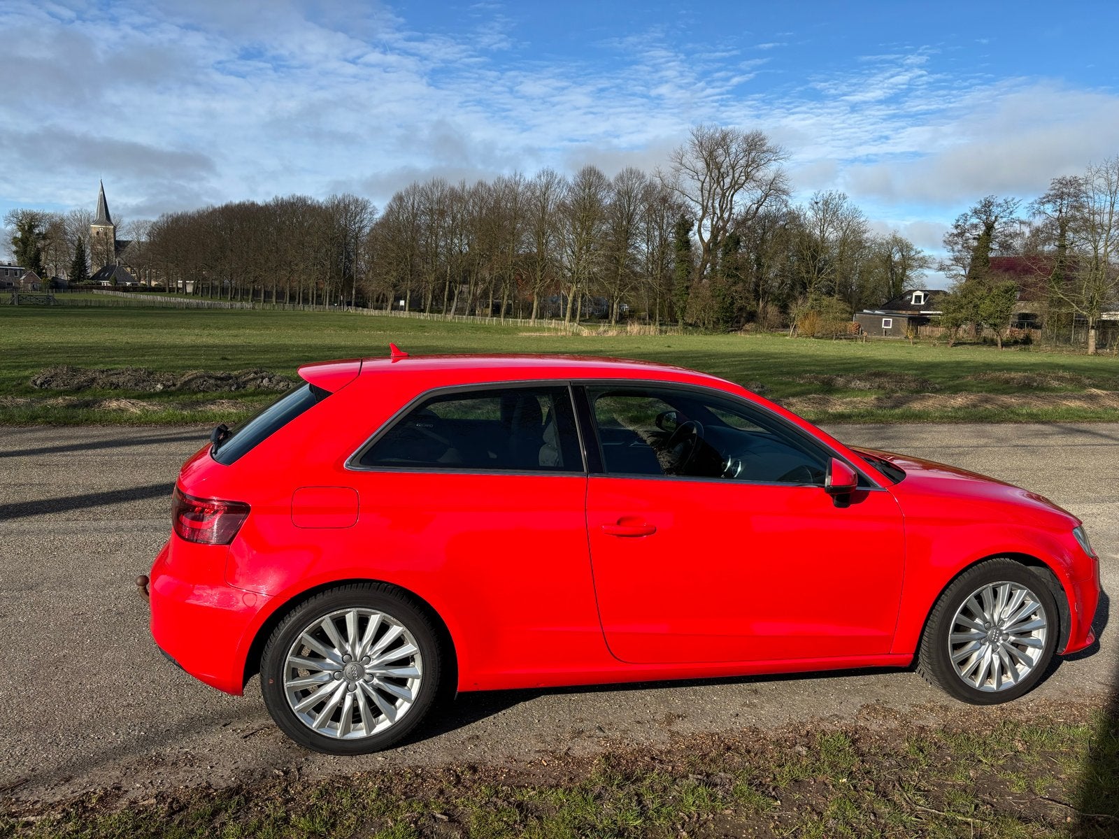 Audi A3 1.4 Tfsi 90KW 3D 2013 Rood, Auto's, Voorwielaandrijving, 4 cilinders, 620 kg, Origineel Nederlands
