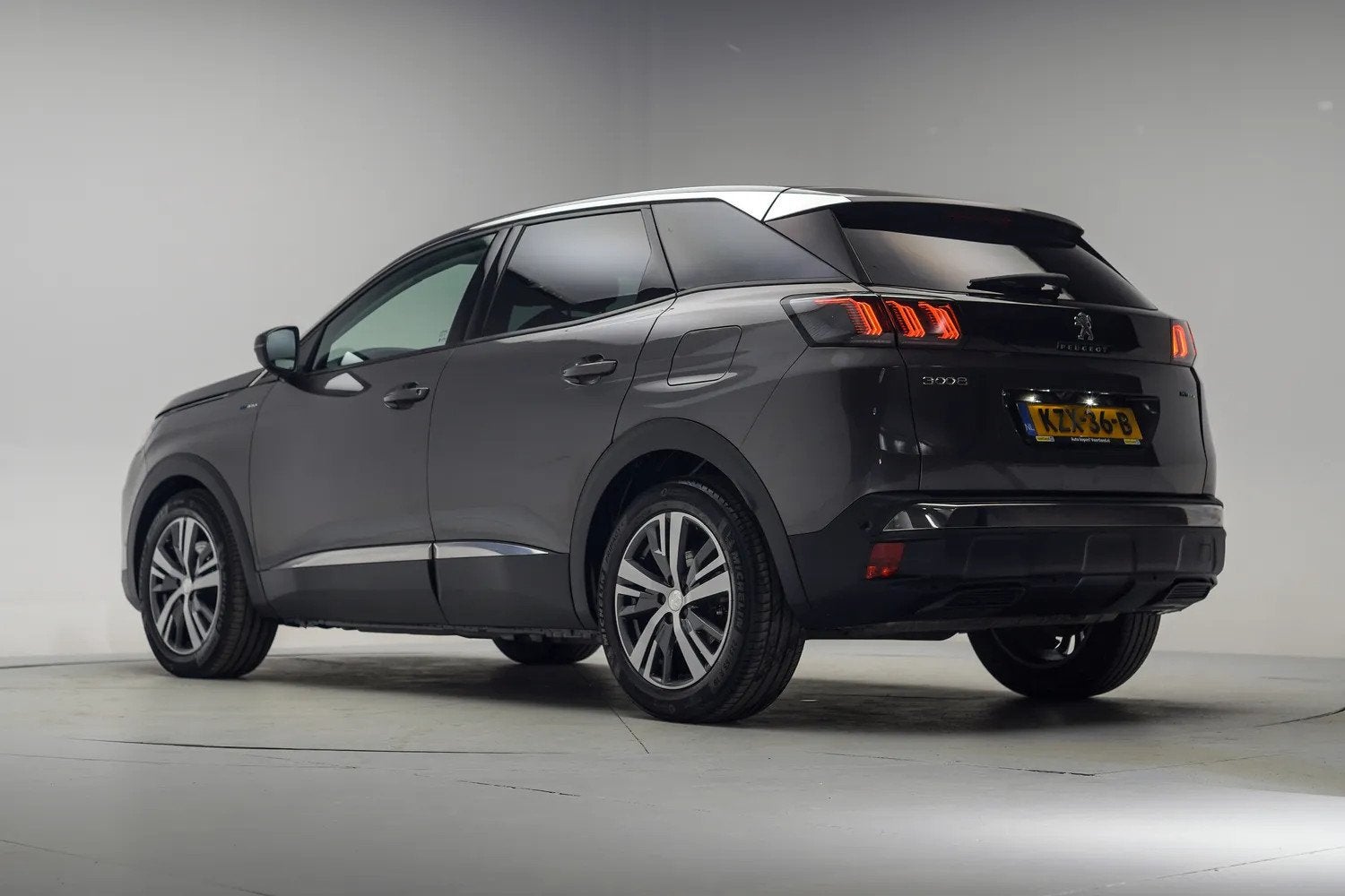 Peugeot 3008 1.6 HYbrid 225 Allure Pack Aut. [ Navi Camera H, Auto's, Automaat, Verwarmde buitenspiegels, Leder, Bedrijf