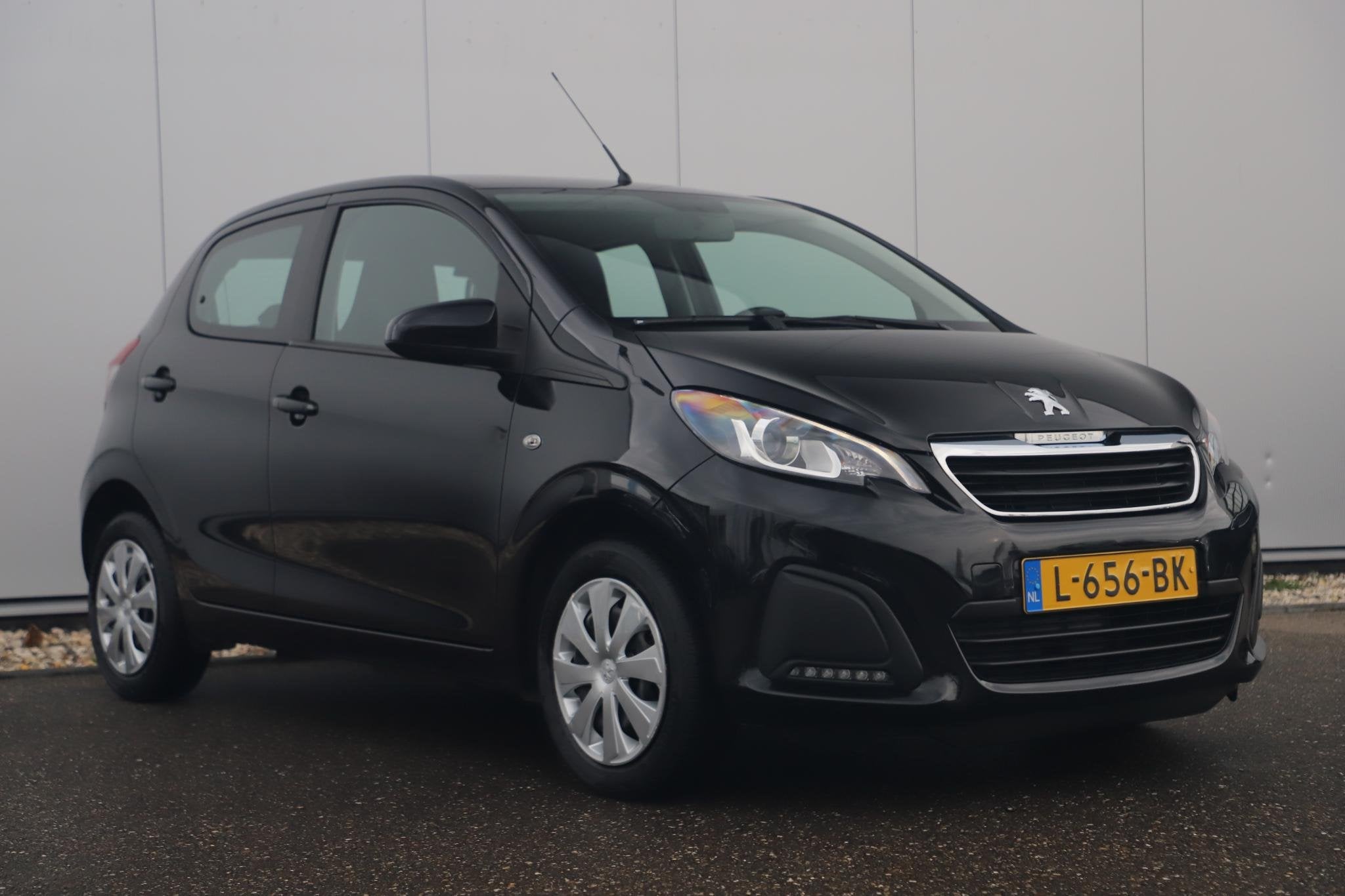 Peugeot 108 1.0 e-VTi Active Radio Bluetooth Airco Elektrisc, Auto's, Peugeot, Voorwielaandrijving, Stof, Gebruikt, Euro 6