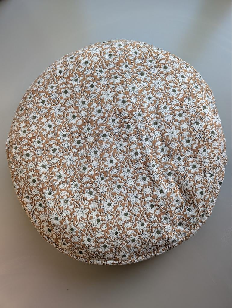 Leuke bruine zitzak / Vloerkussen, Huis en Inrichting, Zitzakken, Ophalen of Verzenden, Zo goed als nieuw, Beige, Overige typen