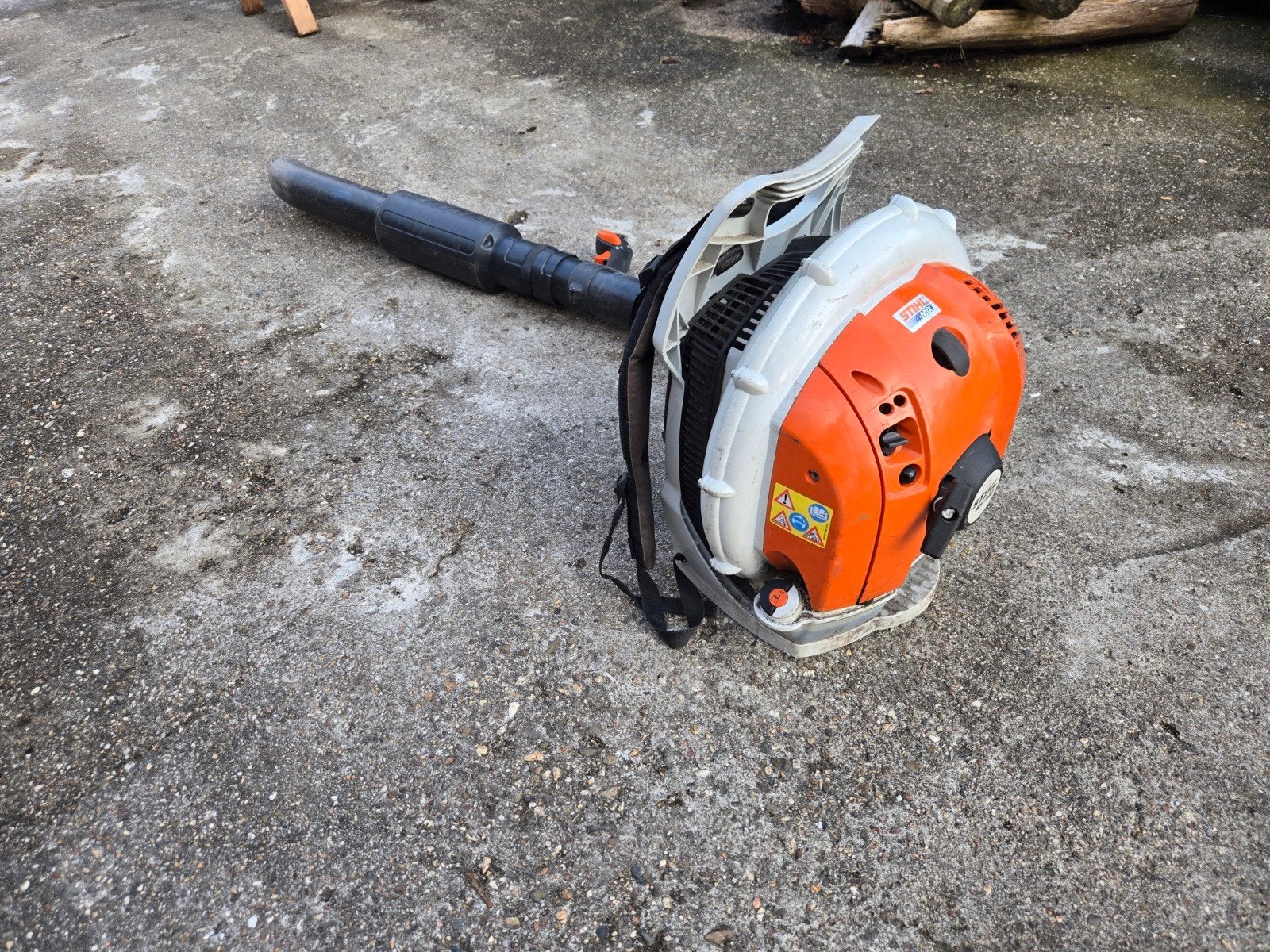 Stihl BR500 bladblazer | 4-Mix Stihl BR 500 ruggedragen, Tuin en Terras, Info@stihl.nl, Gebruikt, Stihl BR 500 ruggedragen bladblazer