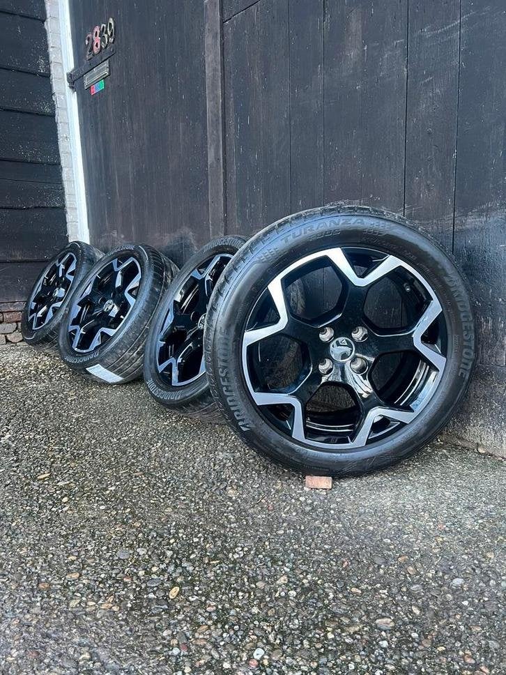 Originele Opel Vauxhall crossland vivaro velgen 17'' 4x108, Banden en Velgen, Niet ingevuld, 17 inch, Personenwagen