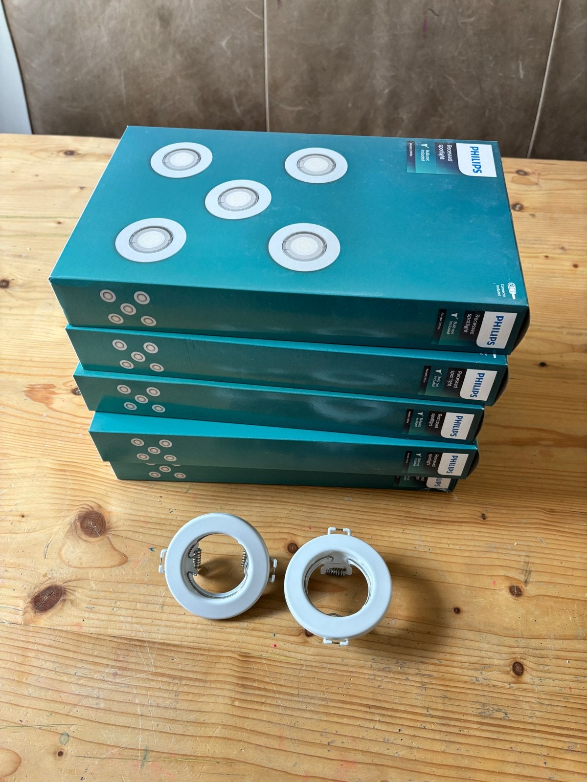 25x Nieuwe Philips GU10 spots-frame - Wit, GU10, Nieuw, Ophalen of Verzenden, LED