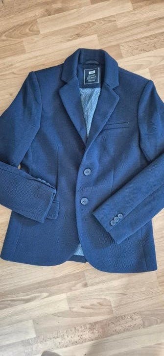 Nette blazer met overhemd en vlinderdas maat 146, Ophalen of Verzenden, Zo goed als nieuw, Jongen