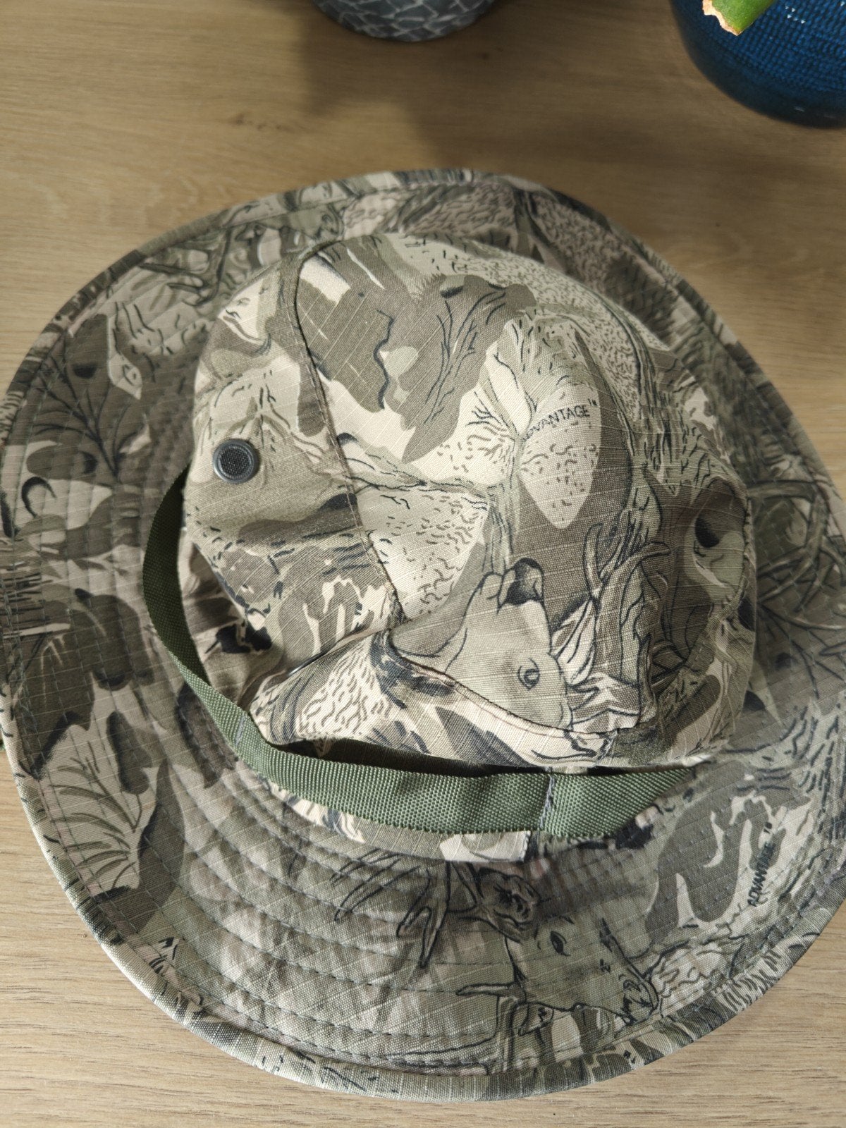 Camo Hoed met Wildprint - Ideaal voor Outdoor Activiteiten, VANTAGE, Hoed, Zo goed als nieuw, One size fits all