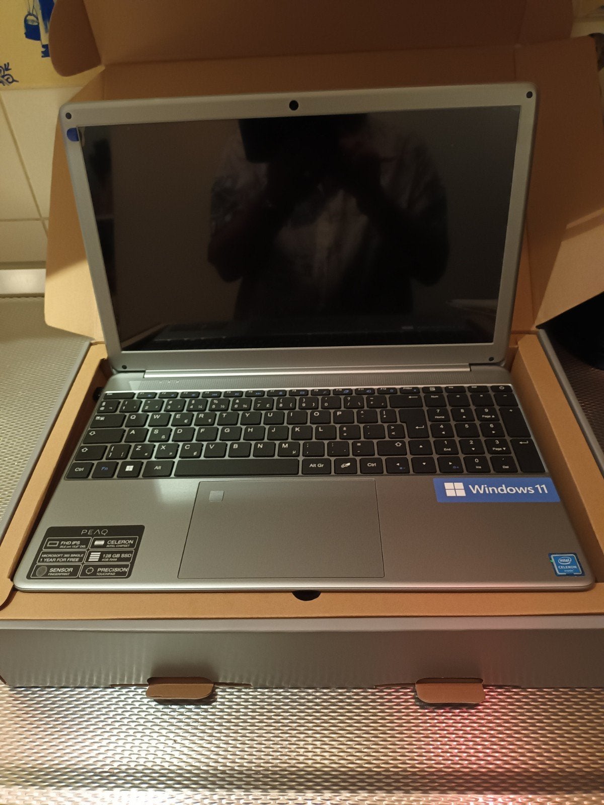 Nieuw in doos: PEAQ Classic C151V Laptop 15.6 inch (Window11, Computers en Software, Windows Laptops, PEAQ, 15 inch, Nieuw, Ophalen of Verzenden