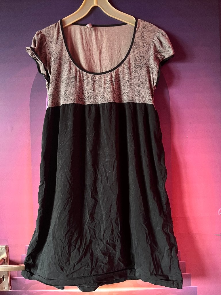 Leuk grijs-zwart jurkje van In Extenso maat 42/44 nu 14€, Kleding | Dames, Meerkleurig, Maat 42/44 (L), Ophalen of Verzenden, Gedragen