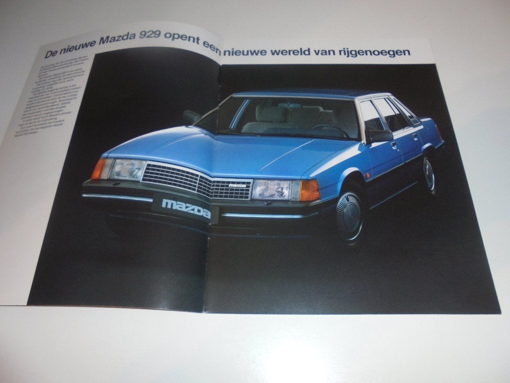 brochure Mazda 929 Sedan  1983, Ophalen of Verzenden, Gelezen, Mazda