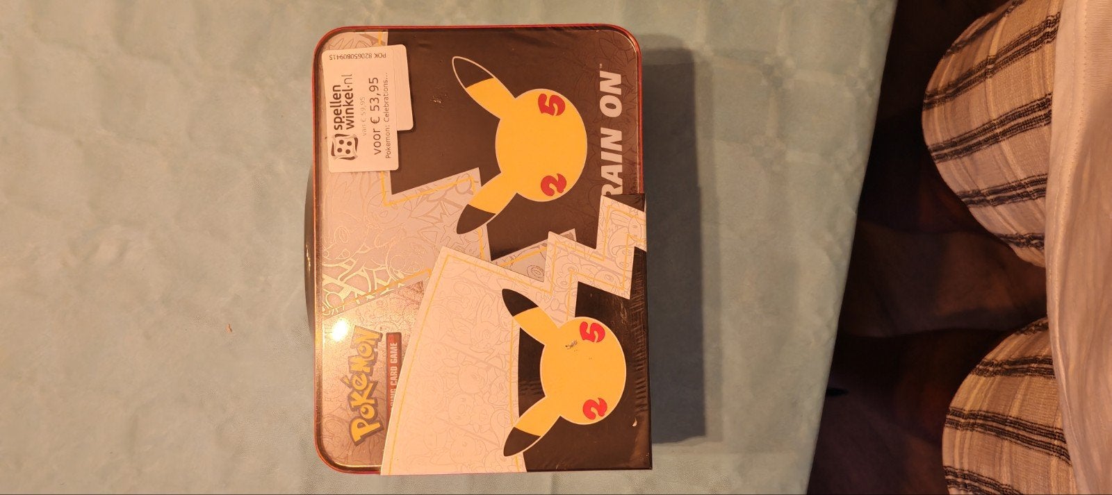 Pokémon Celebrations Collector Chest (25th Anniversary), Ophalen of Verzenden, Nieuw, Overige typen