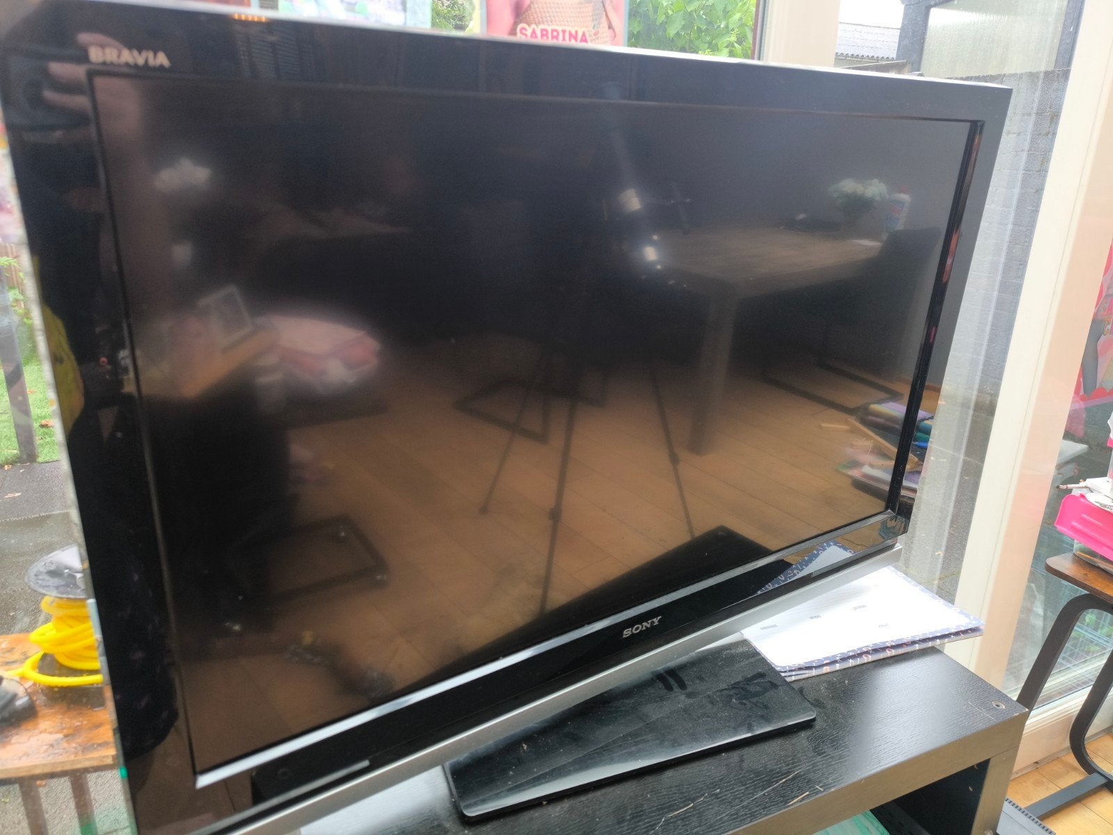 Gratis, werkende Sony Bravia 40" LCD tv ZONDER remote, Ophalen, Gebruikt, 50 Hz, LCD