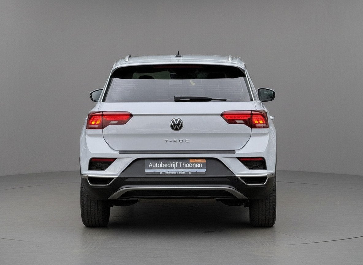 Volkswagen T-Roc 1.5 TSI Sport | LED | Camera | ACC, Auto's, Dealer onderhouden, Stof, Euro 6, 4 cilinders