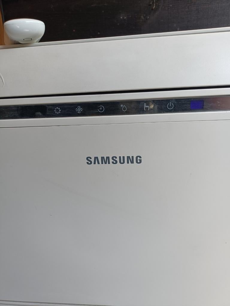 Samsung vloermodel airconditioner 2,6 kW koelen/verwarmen, Witgoed en Apparatuur, Airco's, Ophalen