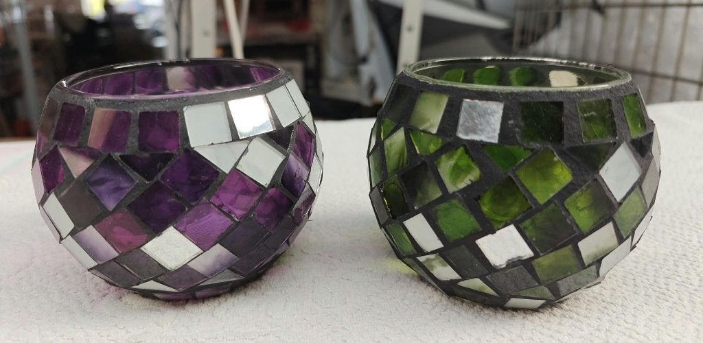 theelichtjes in glas in mozaiek paars en groen, Windlicht, Overige merken, Ophalen of Verzenden, 6 cm