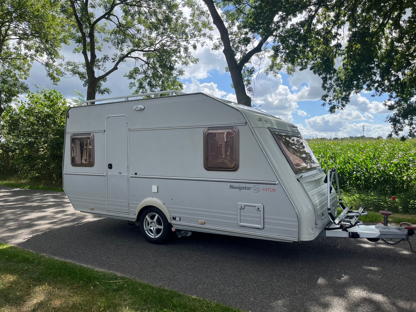 Kip Navigator 44 TDB | mover vloerverwarming |Zeer compleet, Schokbreker, Kip, Treinzit, 750 - 1000 kg