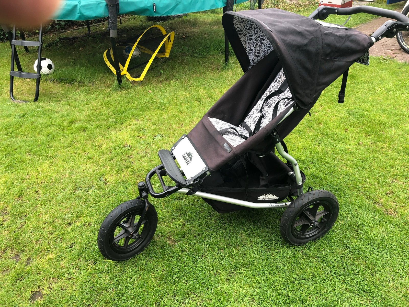 Mountain Buggy Urban Jungle Kinderwagen Zwart, Gebruikt, Luchtbanden, Ophalen, Kinderwagen