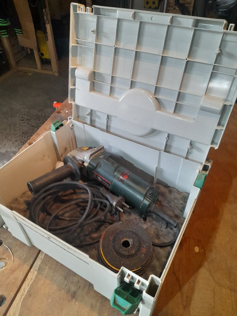 Haakse slijper met kist, Ophalen, Gebruikt, Minder dan 700 watt, Haakse handslijpmachine