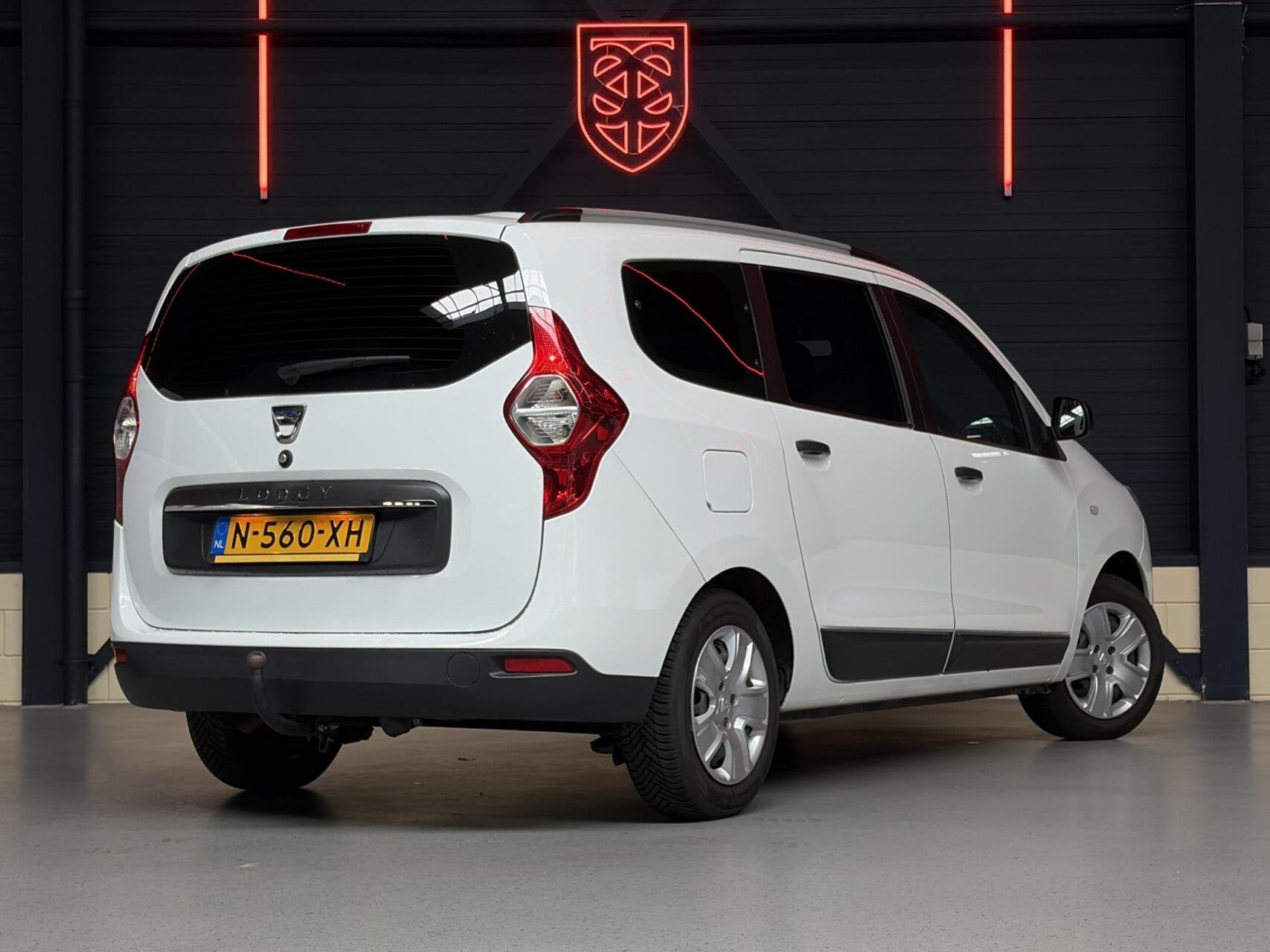 Dacia Lodgy 1.3 TCe Essential 7p. |CRUISE|BLUETOOTH|AIRCO, Auto's, Dacia, Voorwielaandrijving, Stof, Gebruikt, 4 cilinders