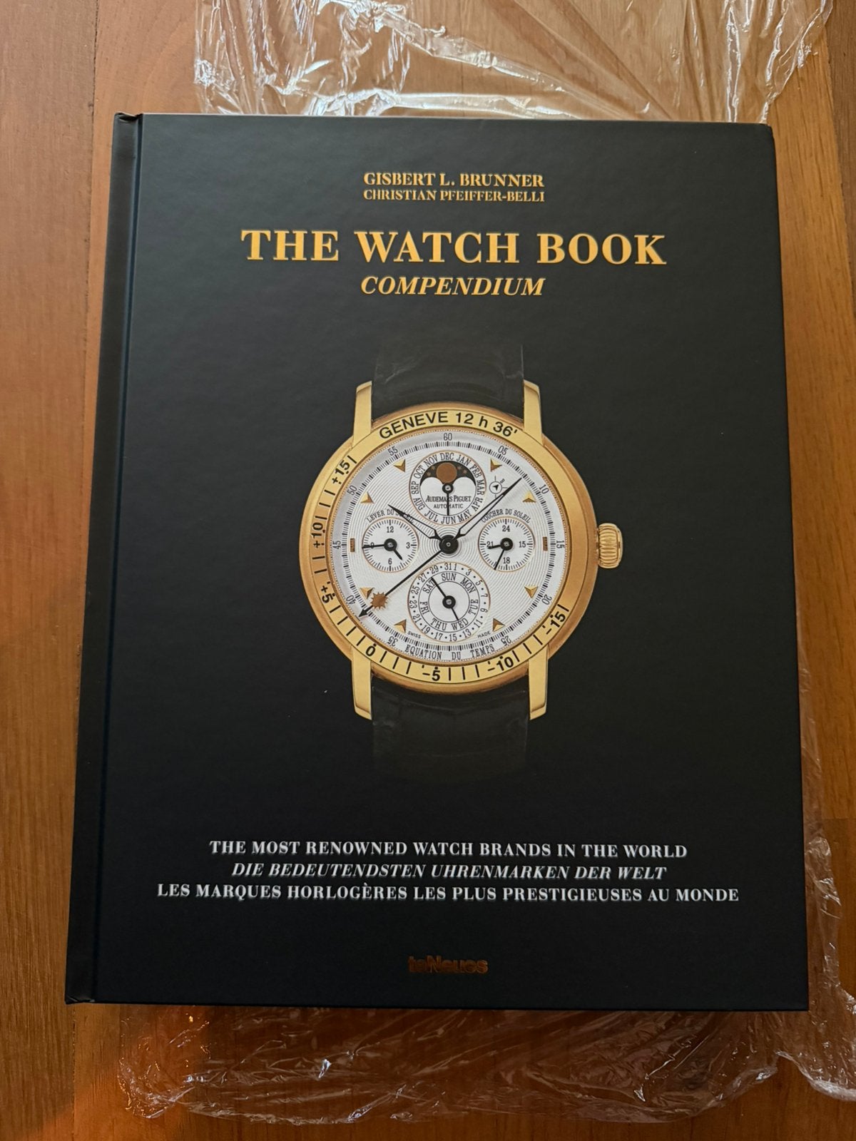 The Watch Book Compendium - Teneues tafelboek, Boeken, Ophalen of Verzenden, Nieuw