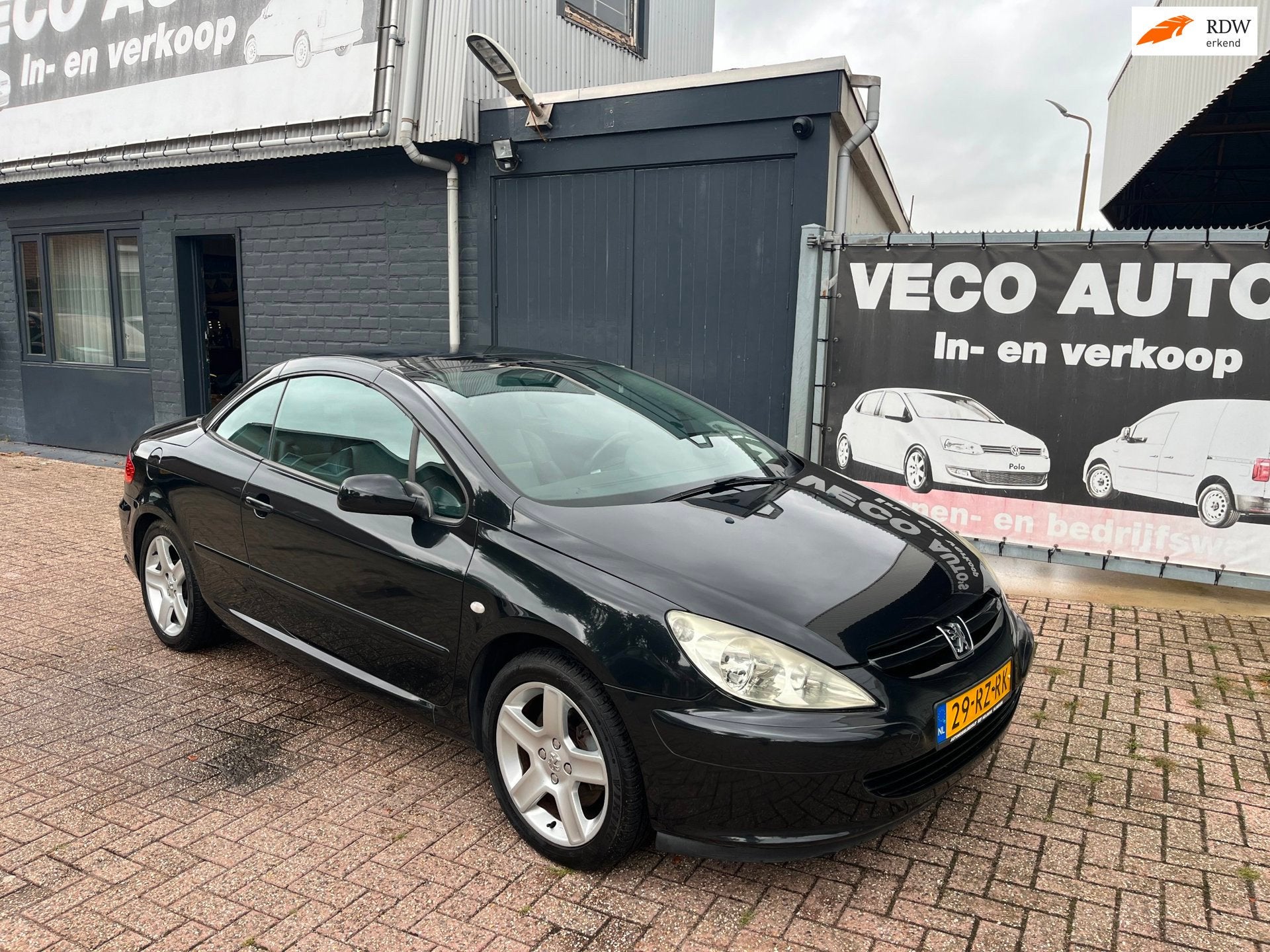 Peugeot 307 CC 2.0-16V Cabriolet ecc airco nette auto apk ni, Voorwielaandrijving, 730 kg, Gebruikt, Zwart