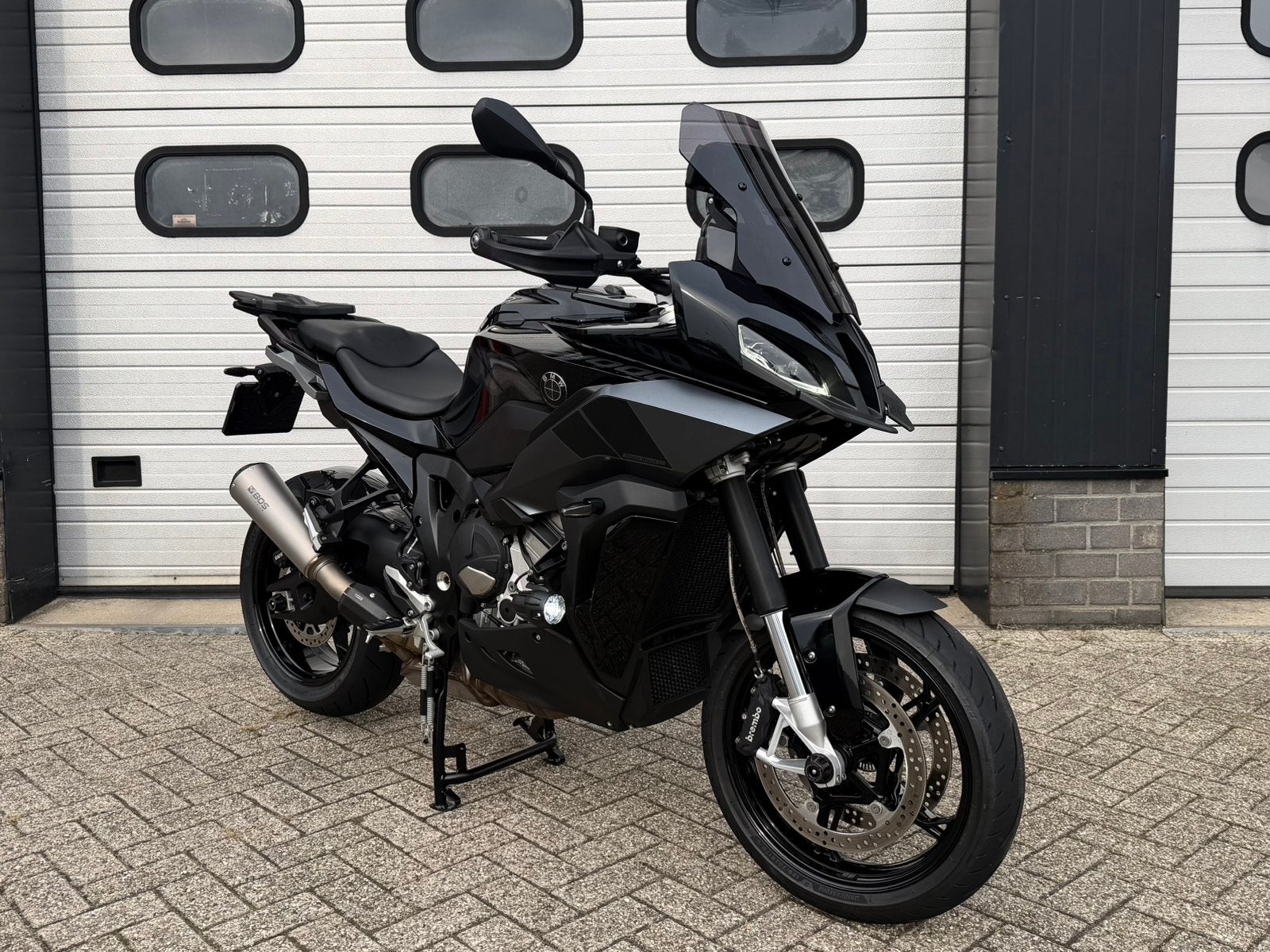 BMW S1000XR Triple Black | BTW motor, Occasion, Traction Control, 4 cilinders, Motorrijbewijs A
