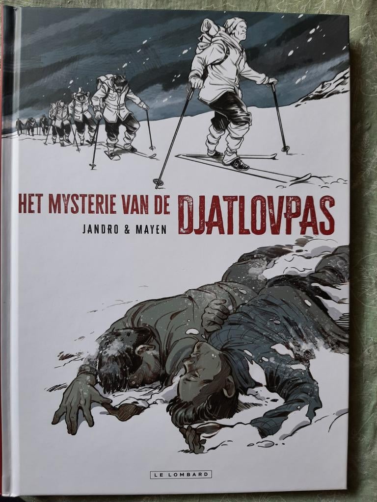 Het Mysterie van de Djatlovpas - Stripboek Hardcover, Boeken, Stripboeken, Ophalen of Verzenden