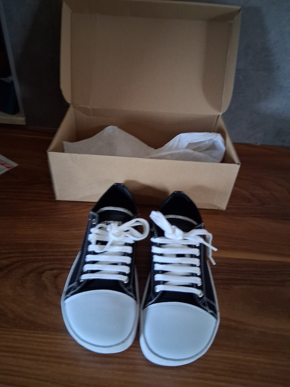 Navega barefoot, Ophalen of Verzenden, Zo goed als nieuw, Zwart, Sneakers of Gympen