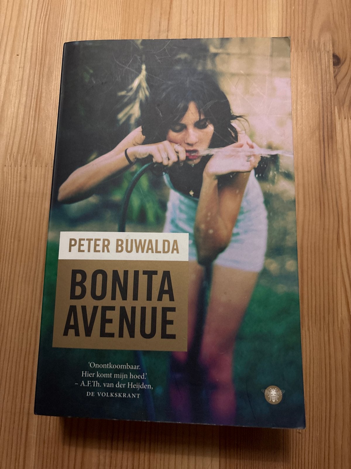 Bonita Avenue - Peter Buwalda (roman), Ophalen of Verzenden, Gelezen, Nederland