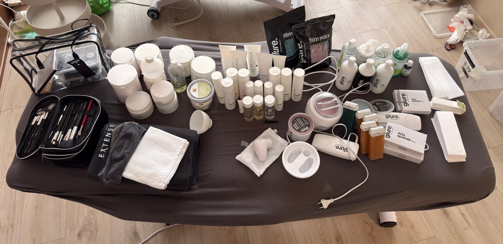 Zeer complete Schoonheidsspecialiste schoolpakket, Sieraden, Tassen en Uiterlijk, Uiterlijk | Gezichtsverzorging, Ophalen, Zo goed als nieuw