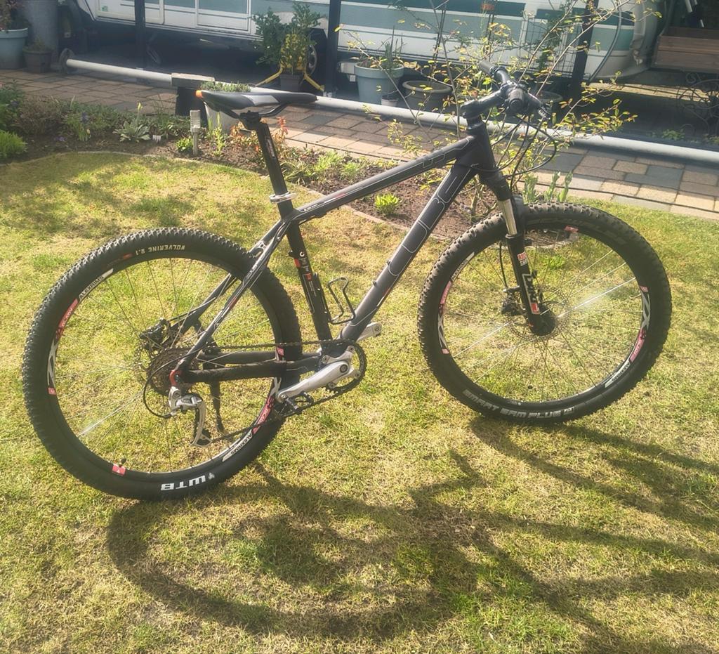 Cube mountainbike 26 inch, Fietsen en Brommers, Hardtail, Zo goed als nieuw, Schijfrem, Ophalen