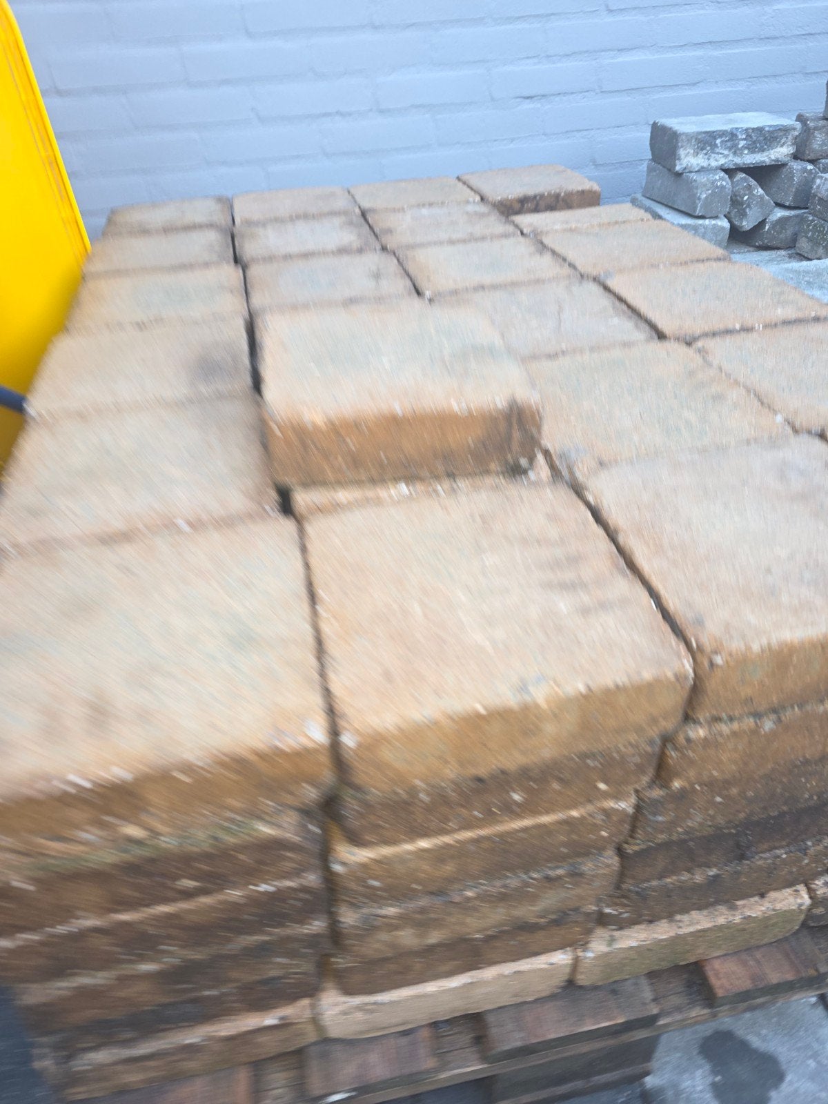 Gratis, Betonklinkers 20x20x6, Ophalen, Gebruikt, Klinkers, 5 tot 10 m²